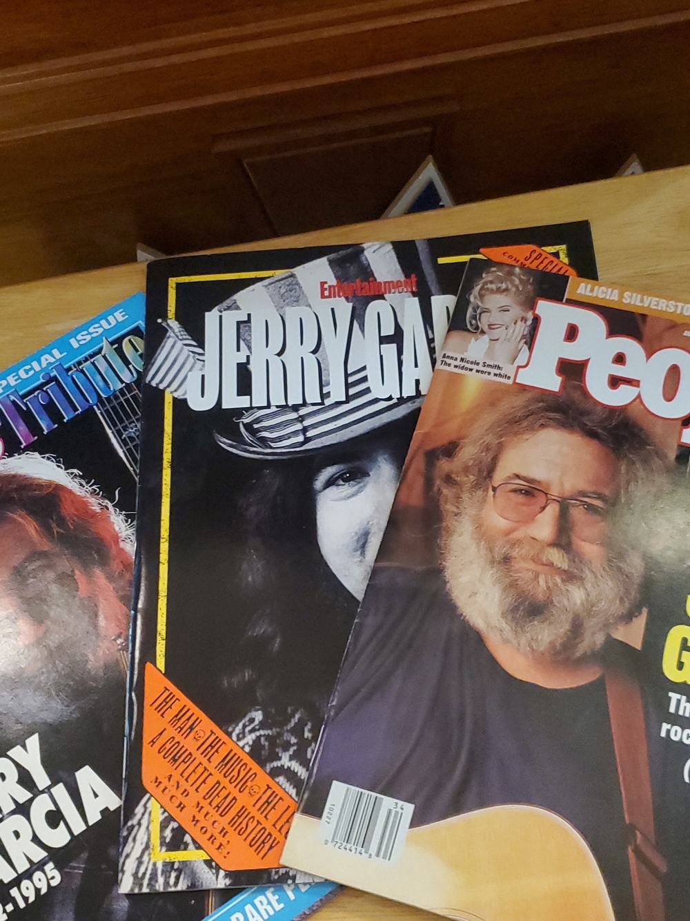 Jerry Garcia Tribute Magazines. Lot Of 3